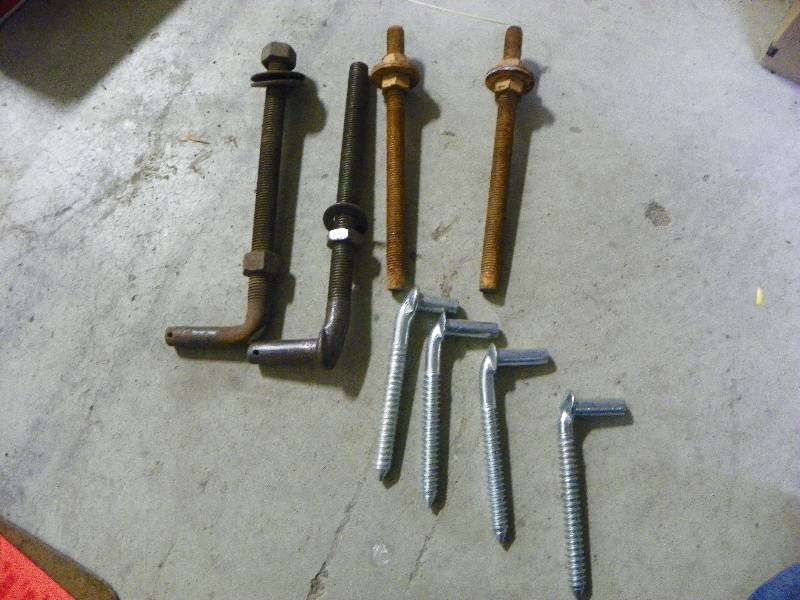 lot 280 image: Cattle Gate Hardware, 8pcs