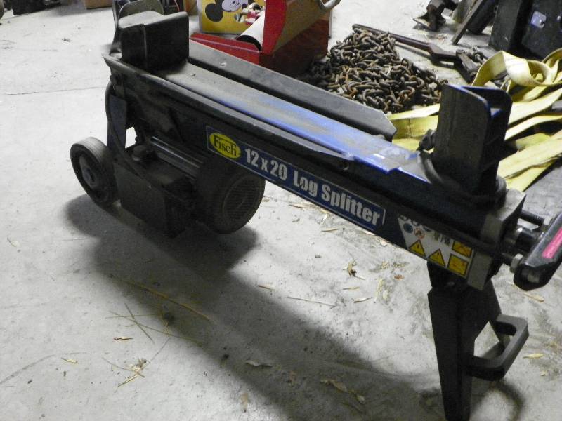 lot 293 image: Fisch Log Splitter