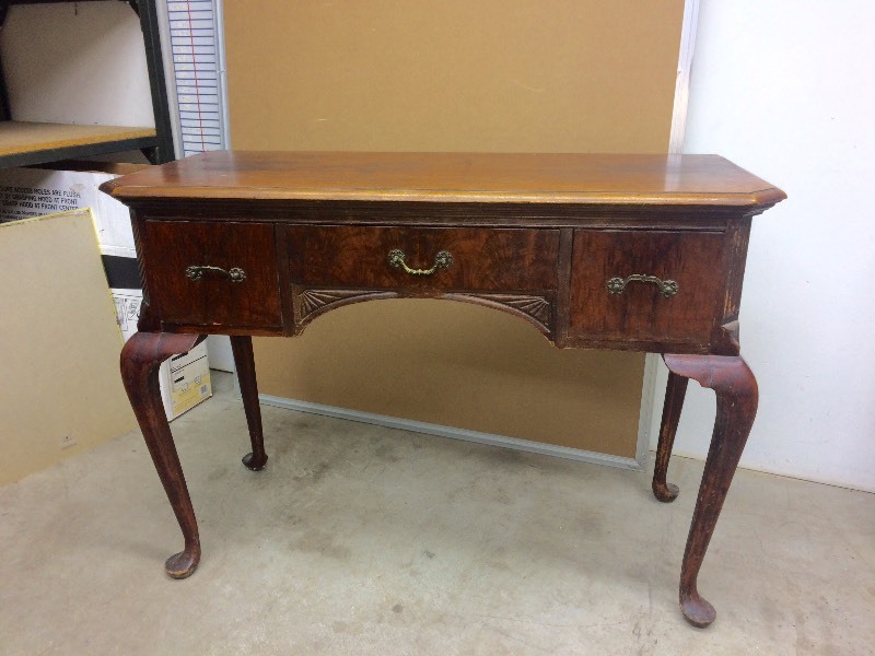 lot 2 image: Antique Dovetailed Wood Desk