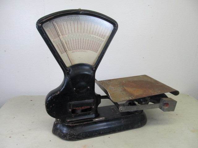 lot 6 image: Antique Toledo Counter Scale