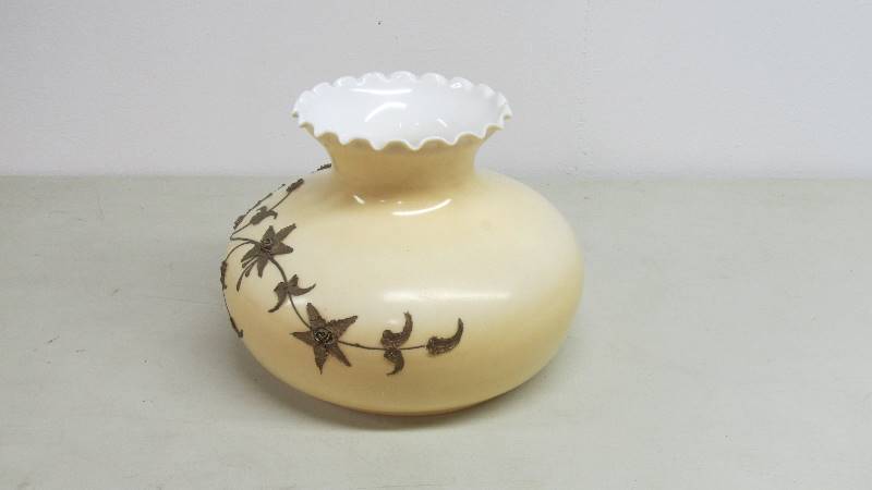 lot 28 image: Antique Glass Hurricane Lamp Shade