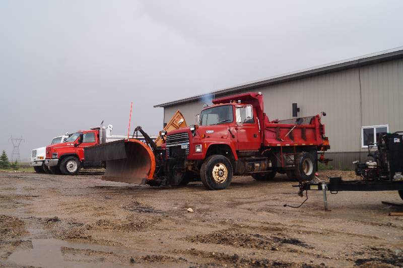 1994 Ford L-8000 PlowDump Truck