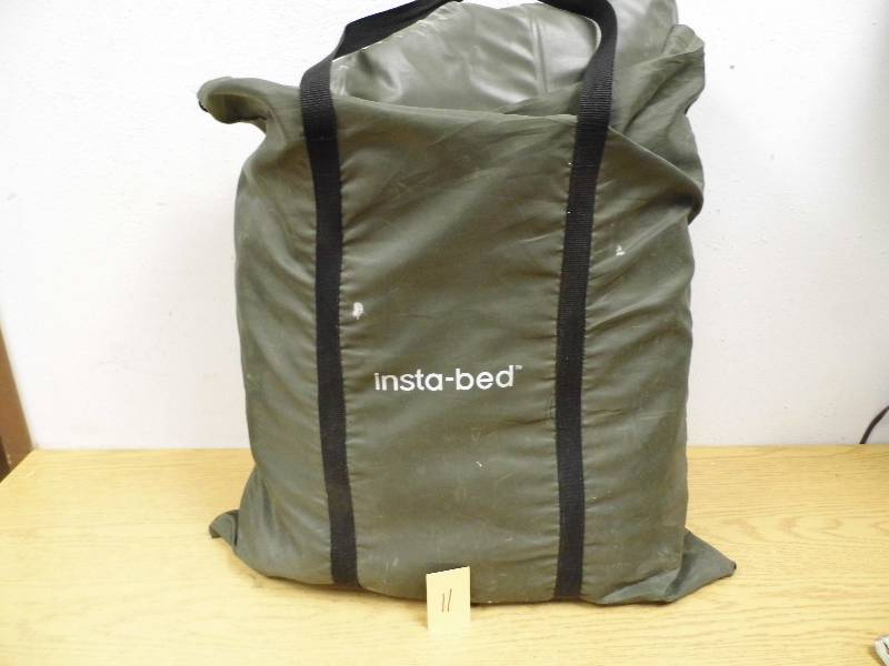 lot 11 image: Insta Bed