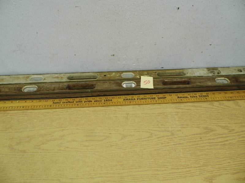 lot 50 image: 2 Levels & Yardstick