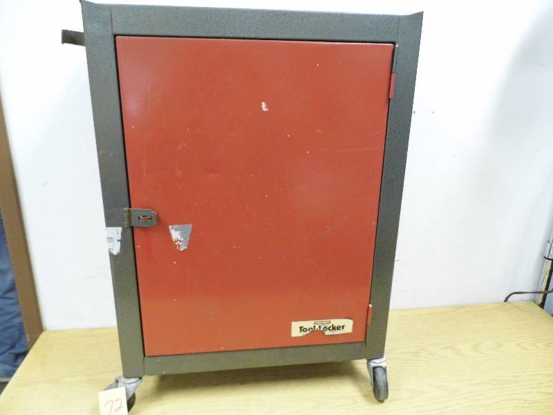 lot 72 image: Tool Locker