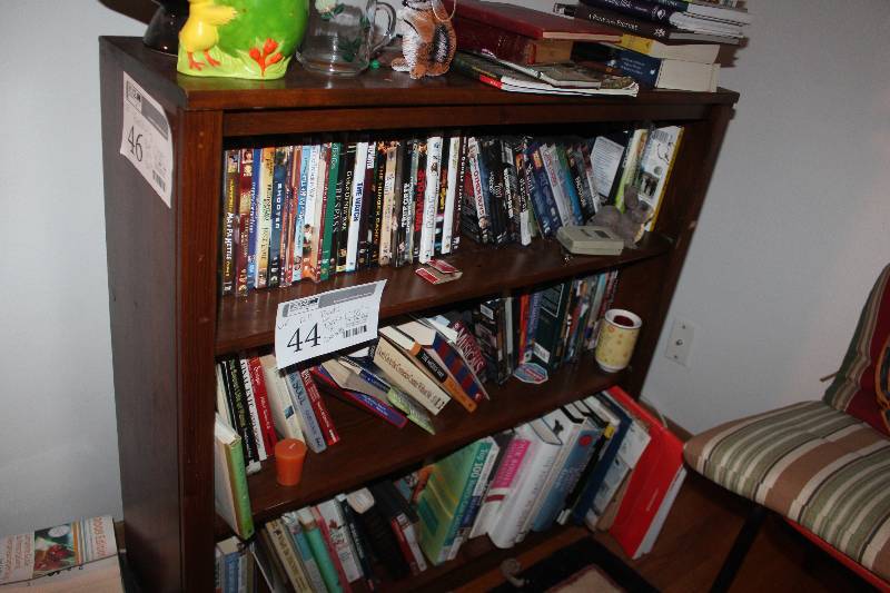3-Shelf Bookshelf