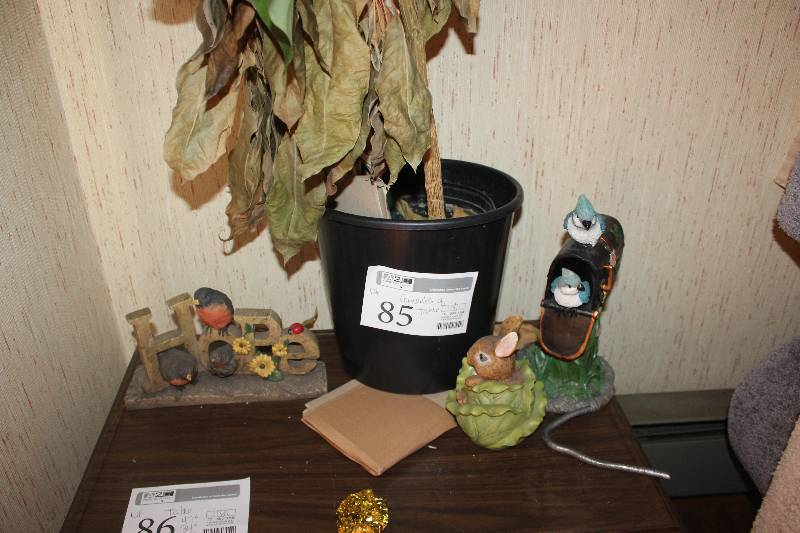 Contents of Table Including Table Decorations