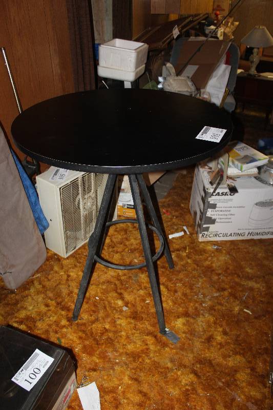 Round Table
