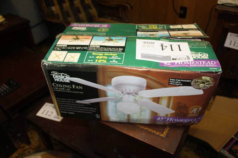 Design House 4-Blade 42� Ceiling Fan w Light Kit