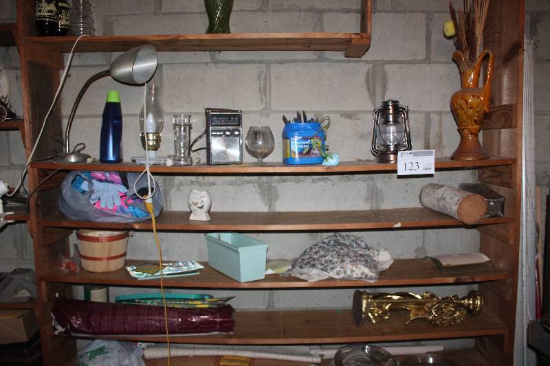 Shelf Lot Including Table Decorations, Lamp, Radio, And More