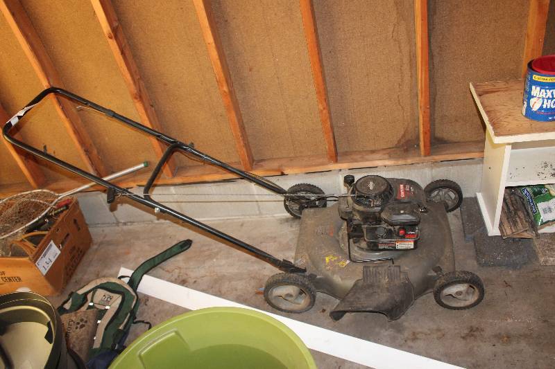 Craftsman 22� Lawn Mower w Briggs & Stratton 500 Series Motor