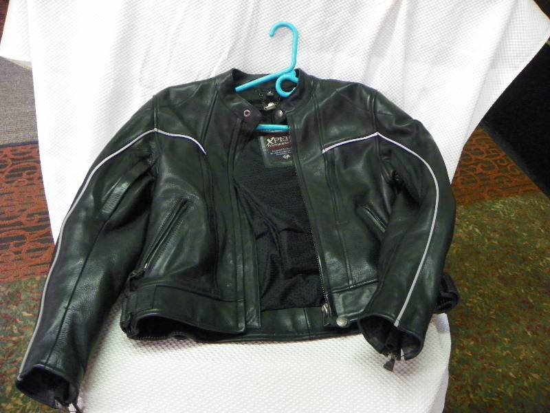 lot 227 image: Leather Jacket Xpert Performance Gear
