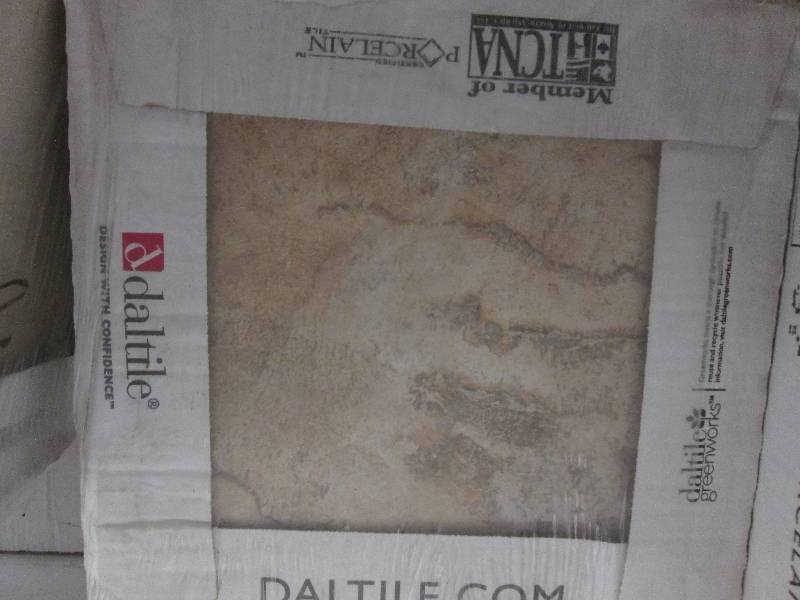 lot 36 image: Lot of 10 cs Daltile Porcelain Til...