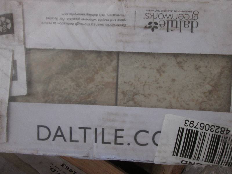 lot 81 image: Lot of 10 cs  Daltile  Ceramic Wal...