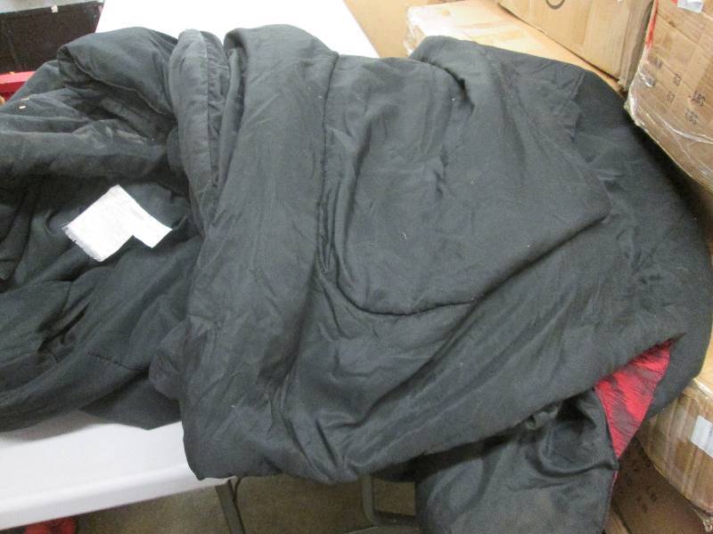 lot 59 image: 2 Black Comforter  one twin, one q...