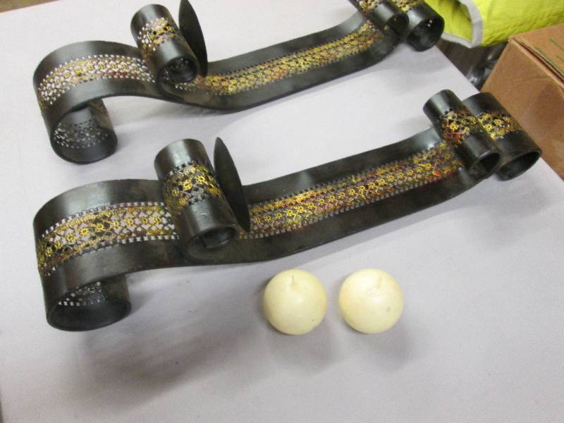 lot 126 image: 2 Metal Scroll Wall Sconces with ca...
