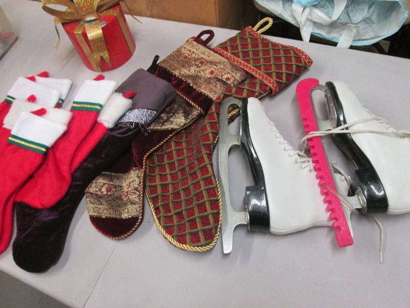 lot 133 image: 9 Christmas Stockings, Figure skate...