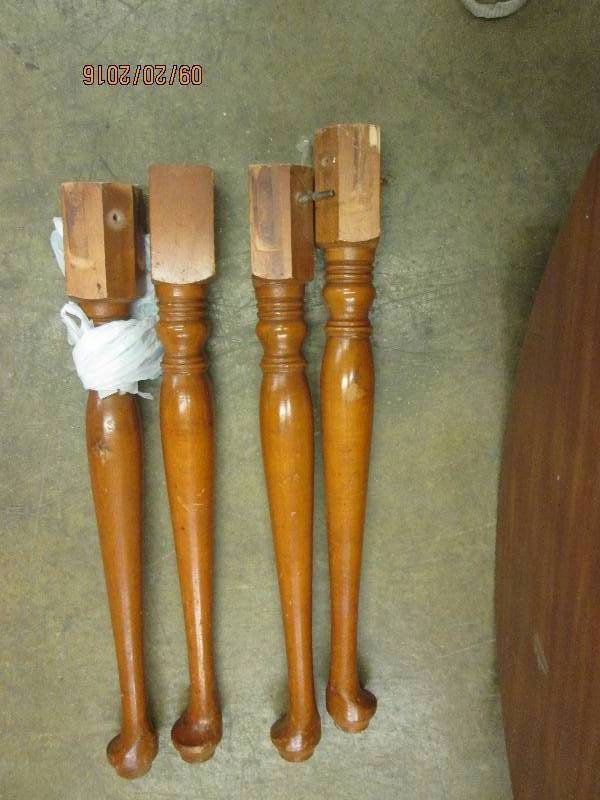 lot 212 image: round table with legs and 1 leaf 47...