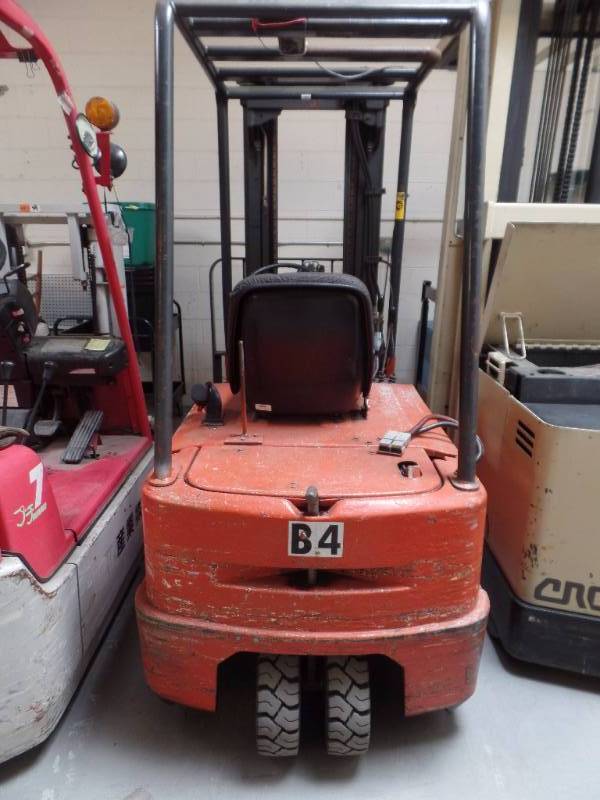 lot 601 image: Forklift