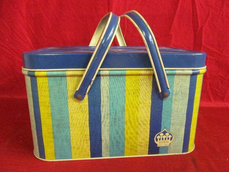 Vintage Picnic Basket