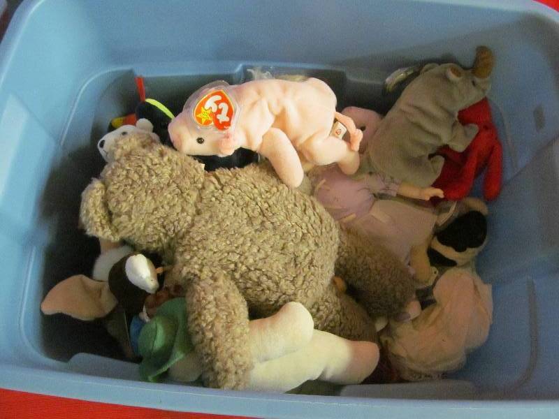 Rubbermaid ToteBeanie Babies