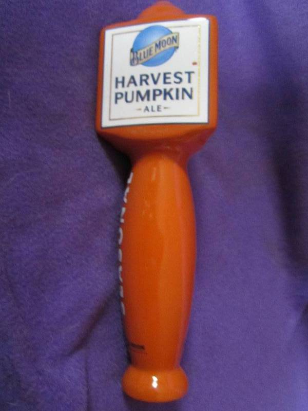 Blue moon harvest pumpkin ale seaso...