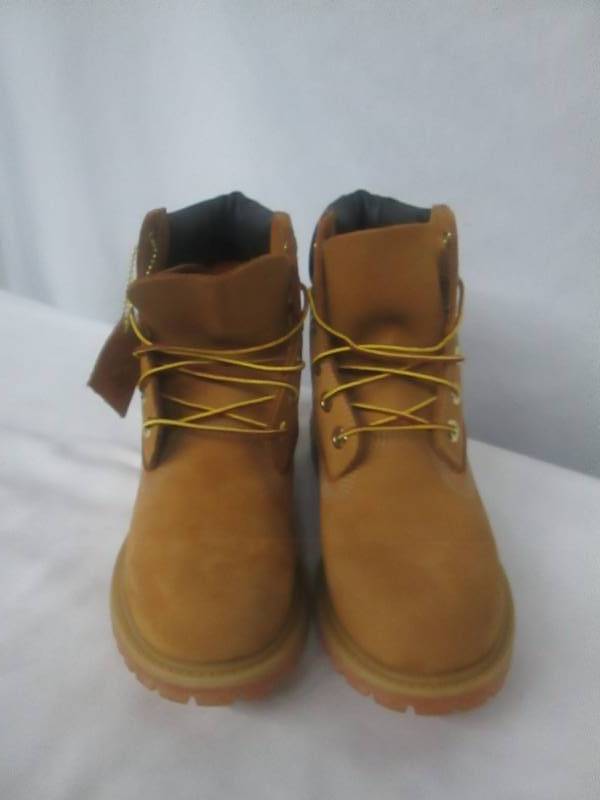 lot 27 image: Timberland Womens 6 Premium Waterproof Boot