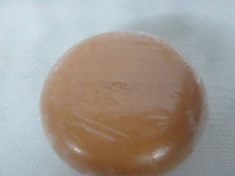 lot 91 image: Pheromone by Marilyn Miglin Scented Soap 3.5 oz.