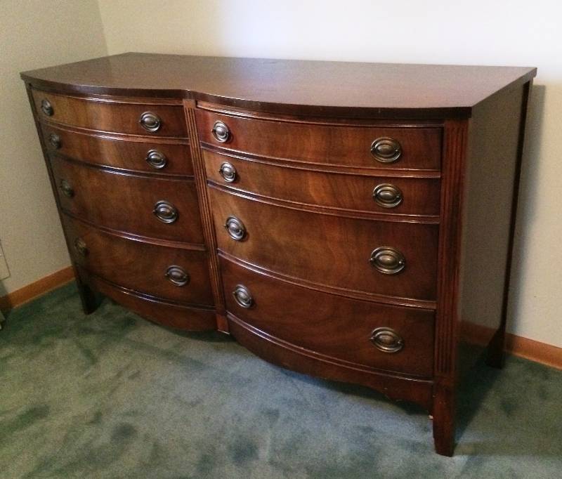 lot 1 image: Gorgeous High Quality Dixie Furniture Double Serpentine Dresser - Excellent Condition 56 Wide x 19 Deep 33 Tall