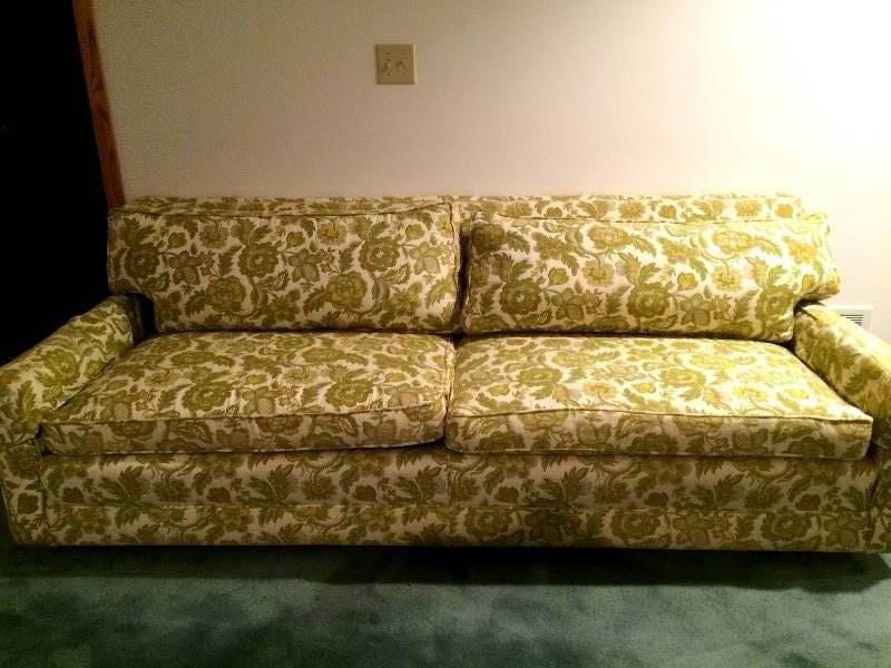 lot 29 image: Wow High Quality Retro Flower Power Mid Century Modern Sofa Couch 84 Excellent Condition Right Down To Arm Covers  Cushions Are Spectacular