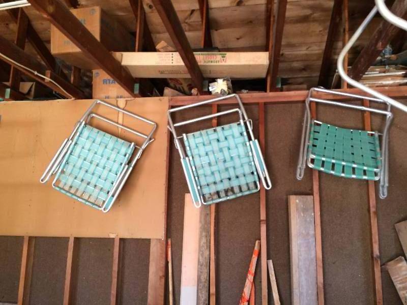 lot 66 image: 4 Vintage Outdoor Pation Lawn Chairs - Some Need Replacement Bindings