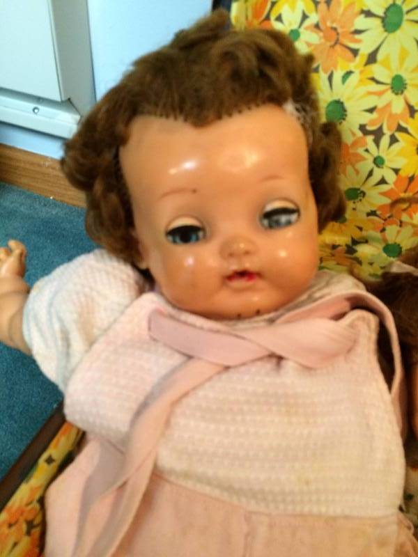 lot 22 image: Assortment Antique Vintage Dolls - Trunk NOT Included