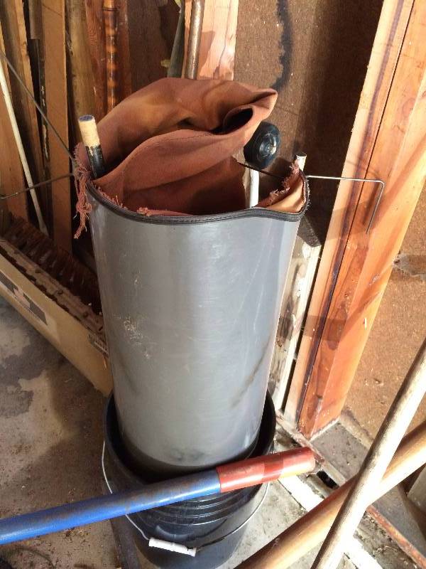 lot 64 image: Craftsman 30 Lawnsweeper - Perfect For Fall