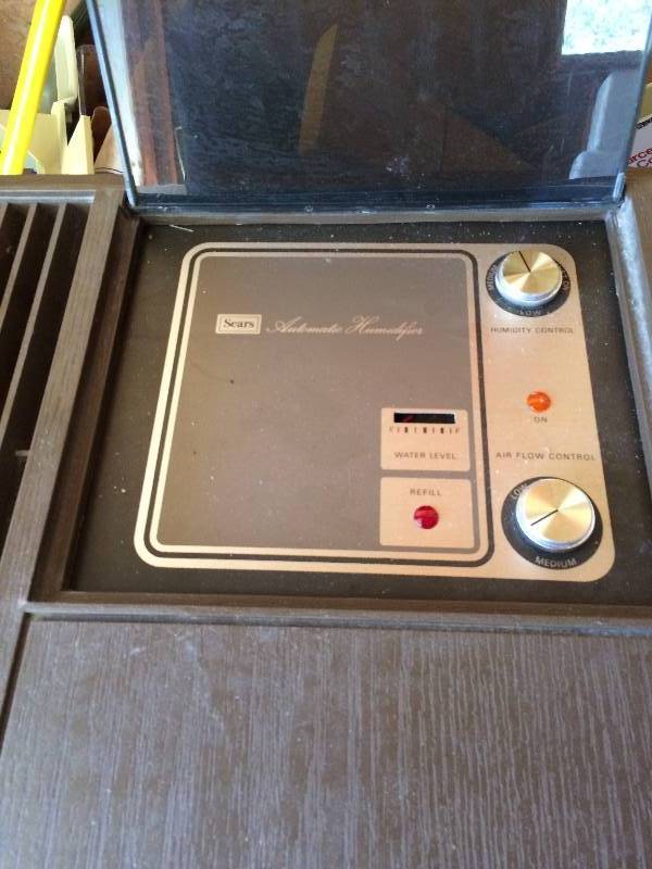 lot 44 image: Sears Kenmore Console Humidifier 758-74341 - Do Not Know Whether This Works Or Not - Will Update When Checked