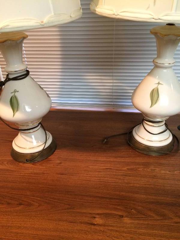 lot 42 image: Two Beautiful Pair Vintage Signed Hand Painted Floral Lamps - One Has Damage on Base & The Other Need New Plug.  Shades Also Have Spots Etc.