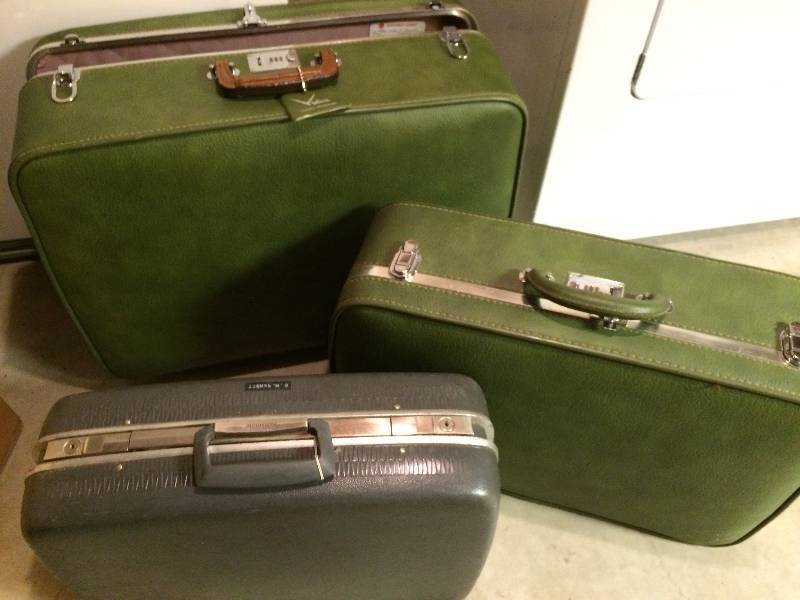 lot 24 image: Vintage Ventura Luggage 2 Suitcases Set Avocado Green Chrome Band Mid Century 1960s - Excellent Vinyage Hard Shell Briefcase