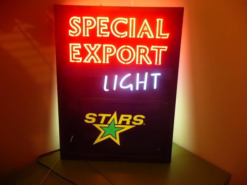 lot 4 image: Special Export Stars Back Lit Neon Light - Rare 1992 - Approx 19in wide by 25in high - Works Great
