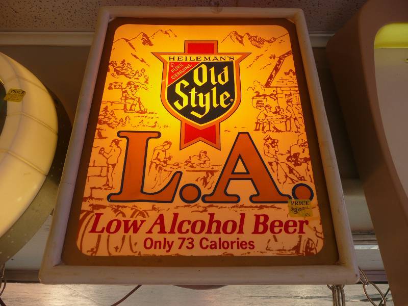 lot 11 image: Vintage Old Style Light - works