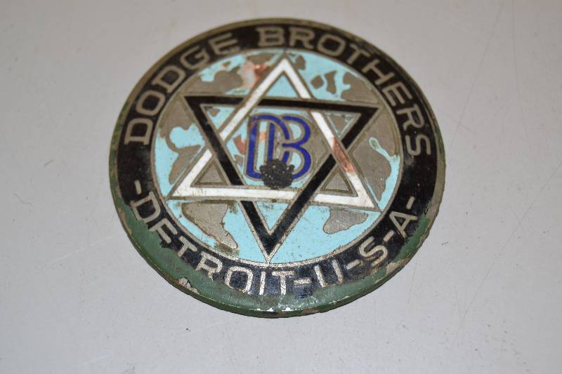 lot 14 image: Vintage Dodge brothers