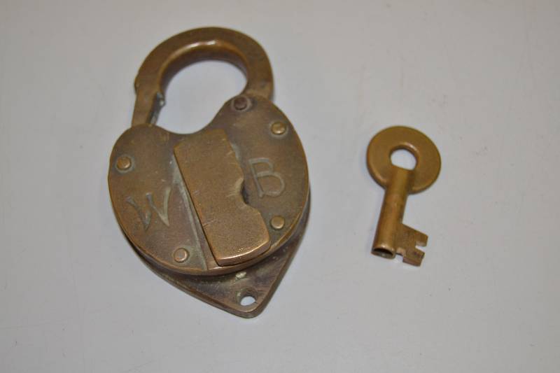lot 15 image: Vintage W.B. lock