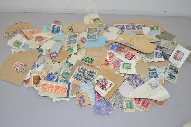 lot 25 image: Stamps