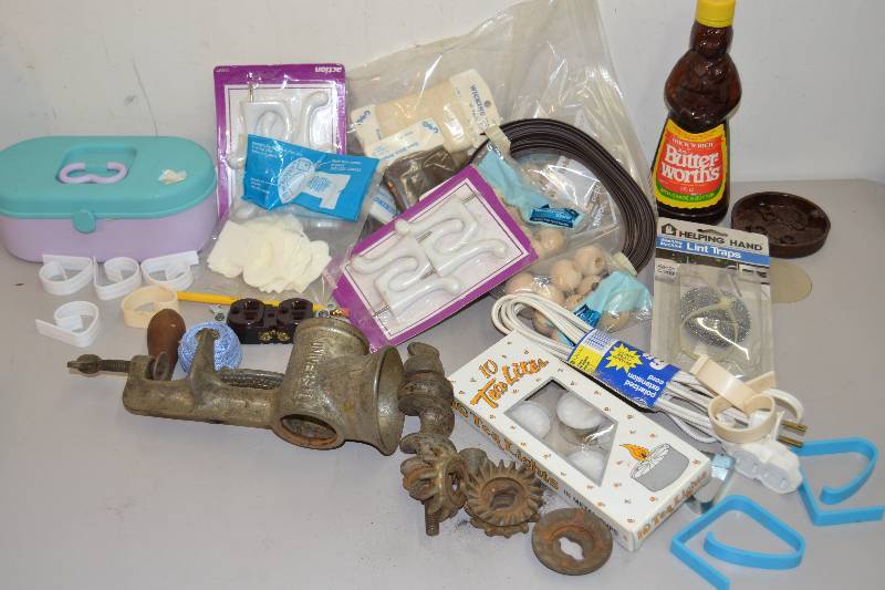 lot 63 image: Crafting