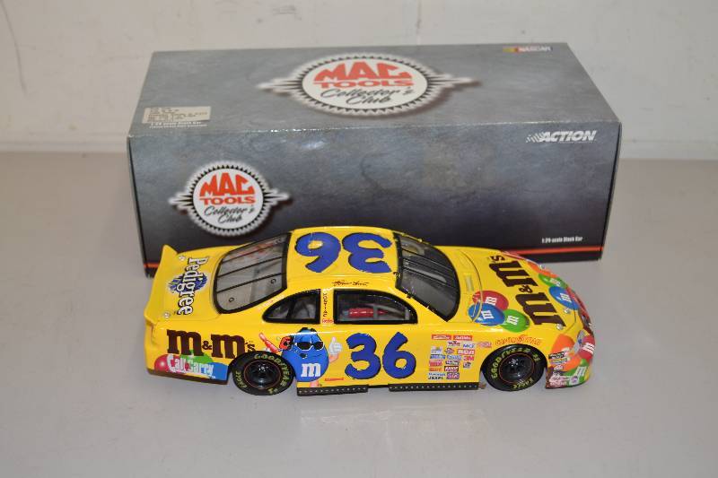 lot 83 image: Die Cast Model Car