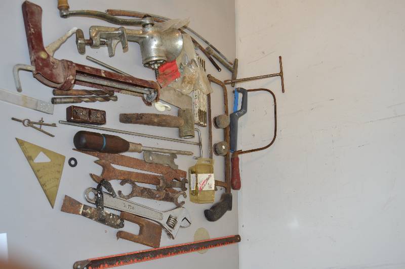 lot 114 image: Tools - Large Lot