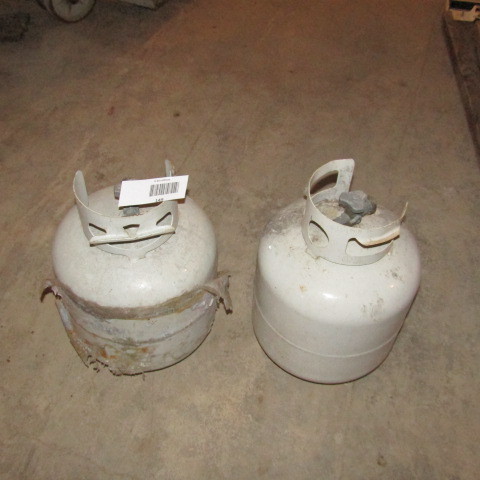lot 149 image: LP tanks