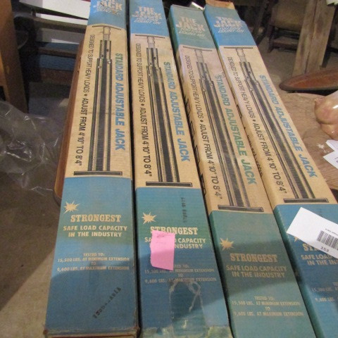 lot 153 image: Adjustable floor jacks
