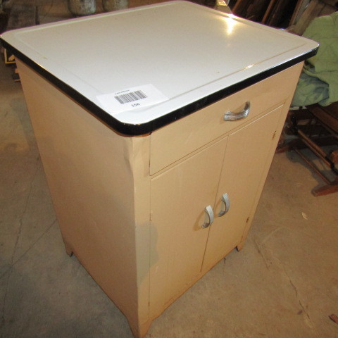 lot 156 image: Metal cabinet