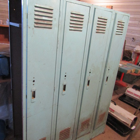 lot 159 image: Lockers