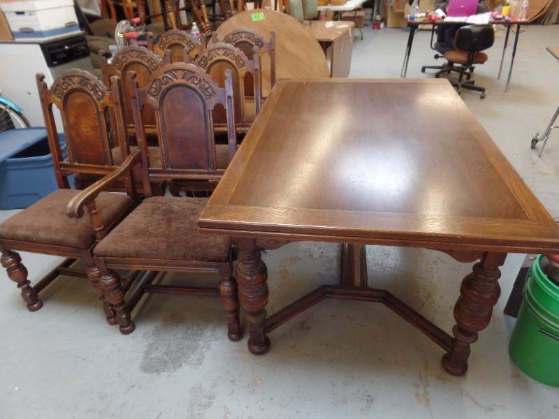 lot 502 image: Dining Table and Chairs