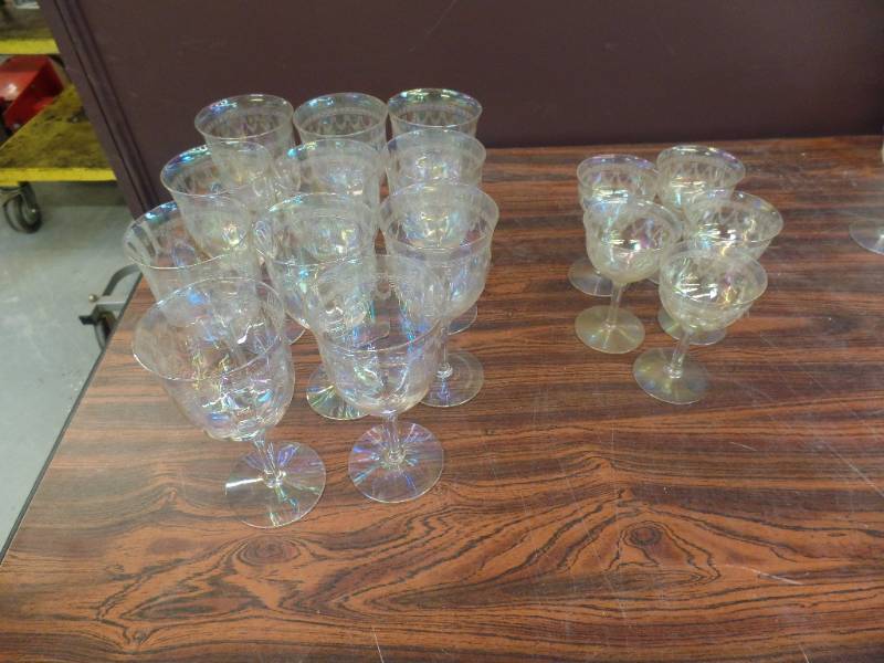 lot 547 image: Vintage Patterned Fostoria Stemware